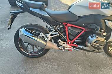 Мотоцикл Спорт-туризм BMW R 1200RS 2017 в 