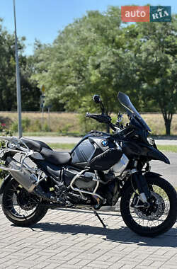 Мотоцикл Многоцелевой (All-round) BMW R 1250GS 2023 в 