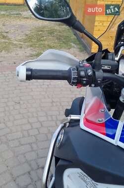Мотоцикл Внедорожный (Enduro) BMW R 1250GS 2023 в 