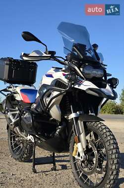 Мотоцикл Многоцелевой (All-round) BMW R 1250GS 2021 в 