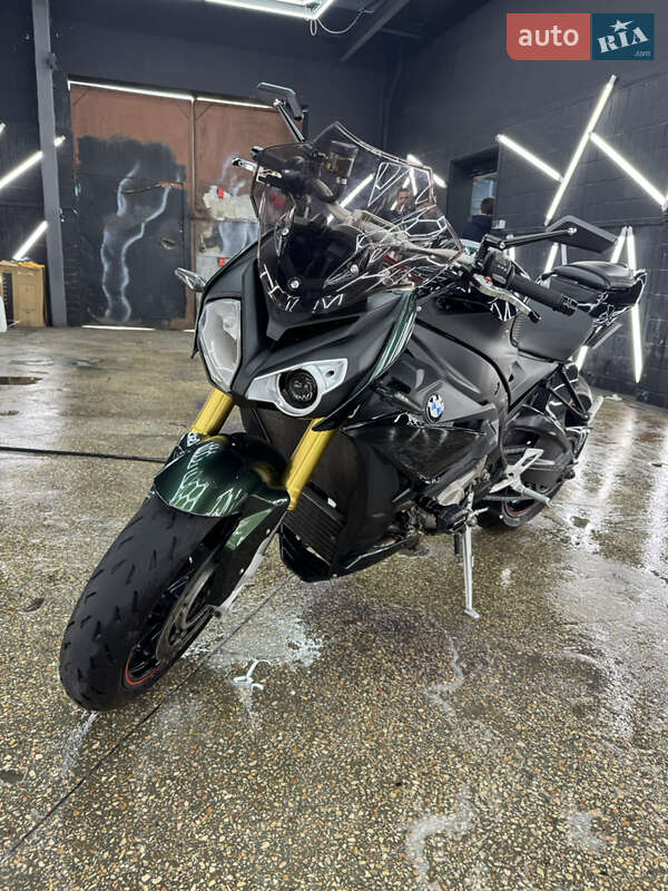 Спортбайк BMW S 1000R 2018 в 