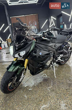 Спортбайк BMW S 1000R 2018 в 