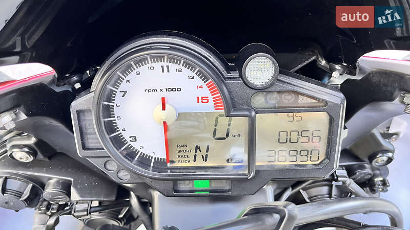 Спортбайк BMW S 1000RR 2010 в Кременчуге фото 7 Спортбайк BMW S 1000RR 2010 в Кременчуге