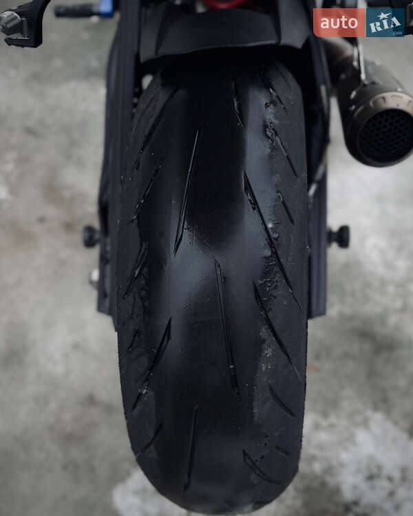 Спортбайк BMW S 1000RR 2024 в Киеве фото 12 Спортбайк BMW S 1000RR 2024 в Киеве