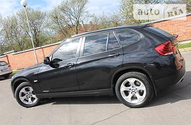 Внедорожник / Кроссовер BMW X1 2010 в Львове