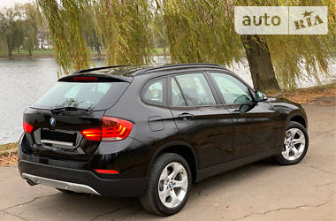 Внедорожник / Кроссовер BMW X1 2013 в Ровно