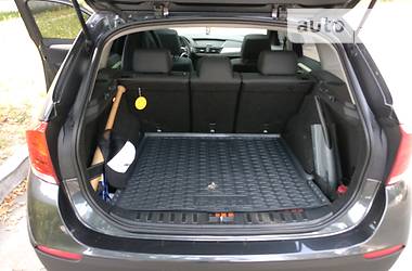 Позашляховик / Кросовер BMW X1 2013 в 