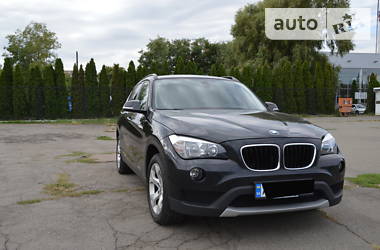 Позашляховик / Кросовер BMW X1 2013 в 