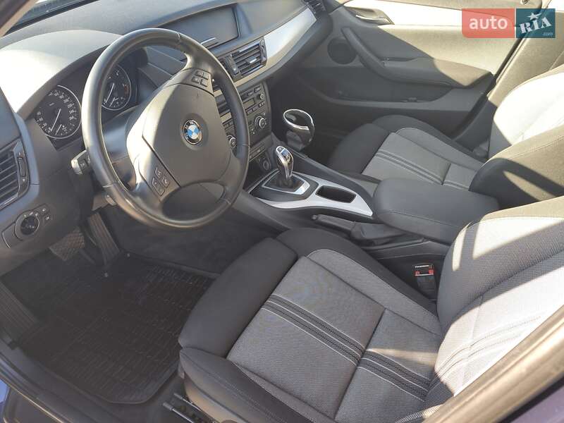 Хетчбек BMW X1 2012 в Чернівцях