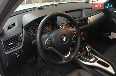 Внедорожник / Кроссовер BMW X1 2013 в 
