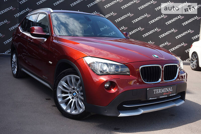 Позашляховик / Кросовер BMW X1 2010 в Одесі