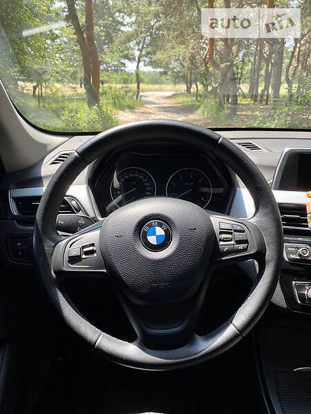 Позашляховик / Кросовер BMW X1 2016 в Кам'янському