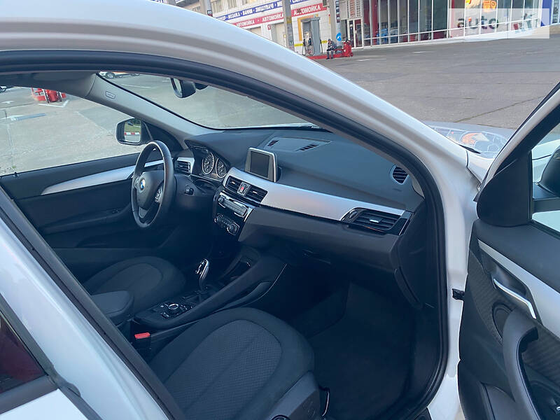 Позашляховик / Кросовер BMW X1 2018 в Харкові фото 3 Позашляховик / Кросовер BMW X1 2018 в Харкові