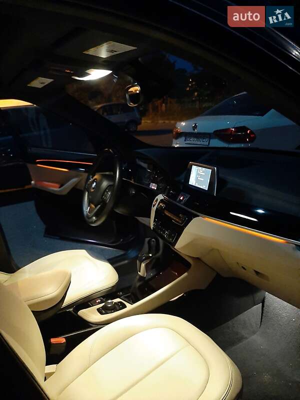 Внедорожник / Кроссовер BMW X1 2016 в Николаеве