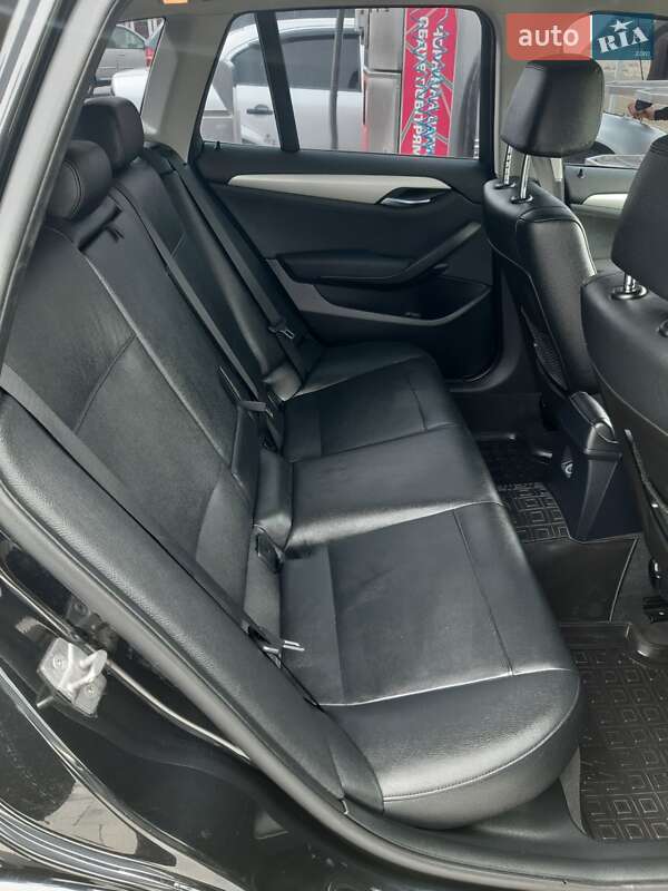 Внедорожник / Кроссовер BMW X1 2013 в Хусте