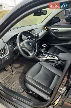 Внедорожник / Кроссовер BMW X1 2013 в 
