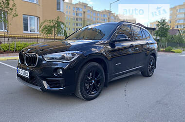 Внедорожник / Кроссовер BMW X1 2018 в Киеве