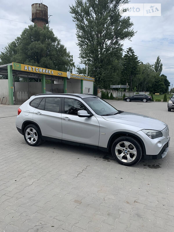 Внедорожник / Кроссовер BMW X1 2010 в Хмельницком