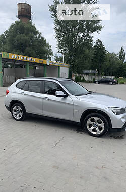 Внедорожник / Кроссовер BMW X1 2010 в Хмельницком