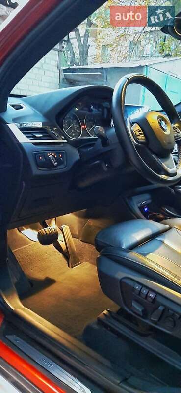 Внедорожник / Кроссовер BMW X1 2017 в Луцке