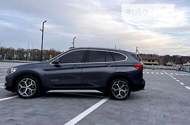 Внедорожник / Кроссовер BMW X1 2016 в Луцке