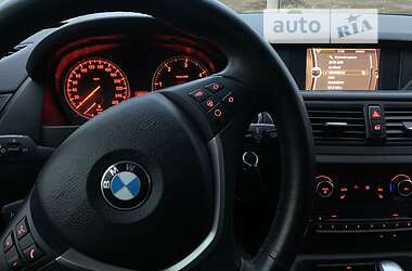 Внедорожник / Кроссовер BMW X1 2010 в Запорожье