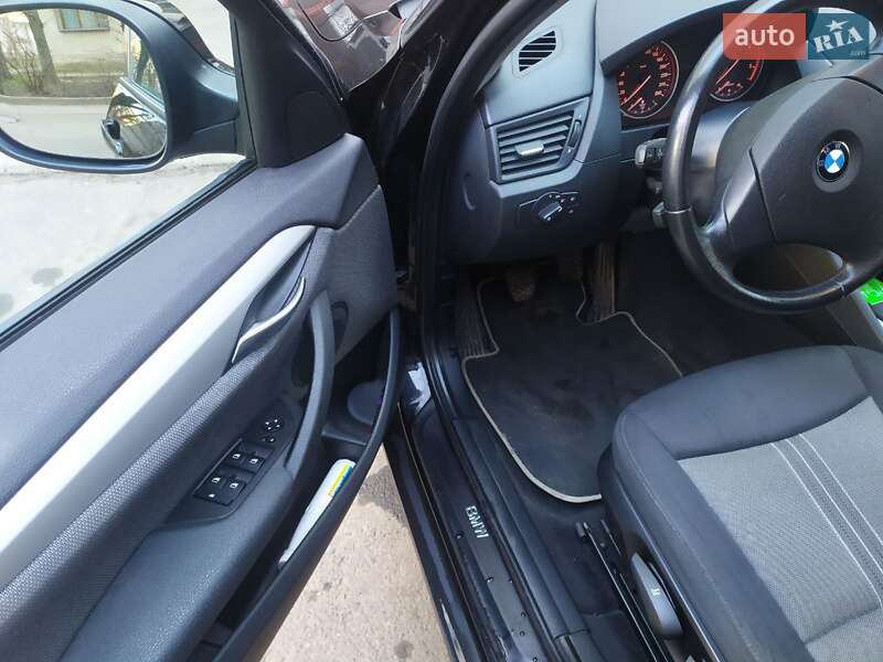 Внедорожник / Кроссовер BMW X1 2010 в Одессе