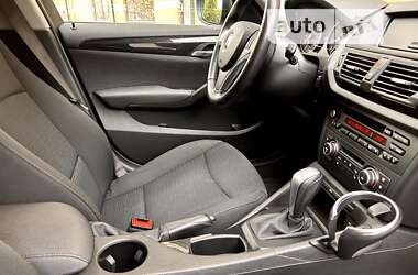 Внедорожник / Кроссовер BMW X1 2012 в 