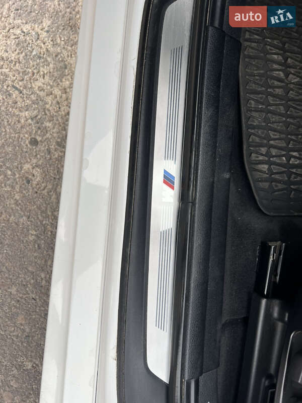 Позашляховик / Кросовер BMW X1 2011 в Василькові фото 5 Позашляховик / Кросовер BMW X1 2011 в Василькові