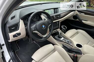 Внедорожник / Кроссовер BMW X1 2013 в 