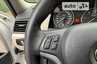 Внедорожник / Кроссовер BMW X1 2013 в 