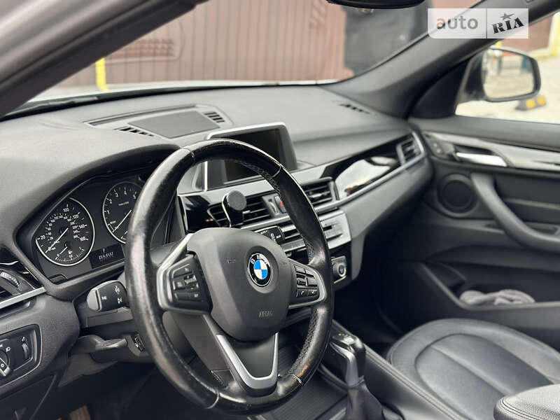 Внедорожник / Кроссовер BMW X1 2016 в Одессе