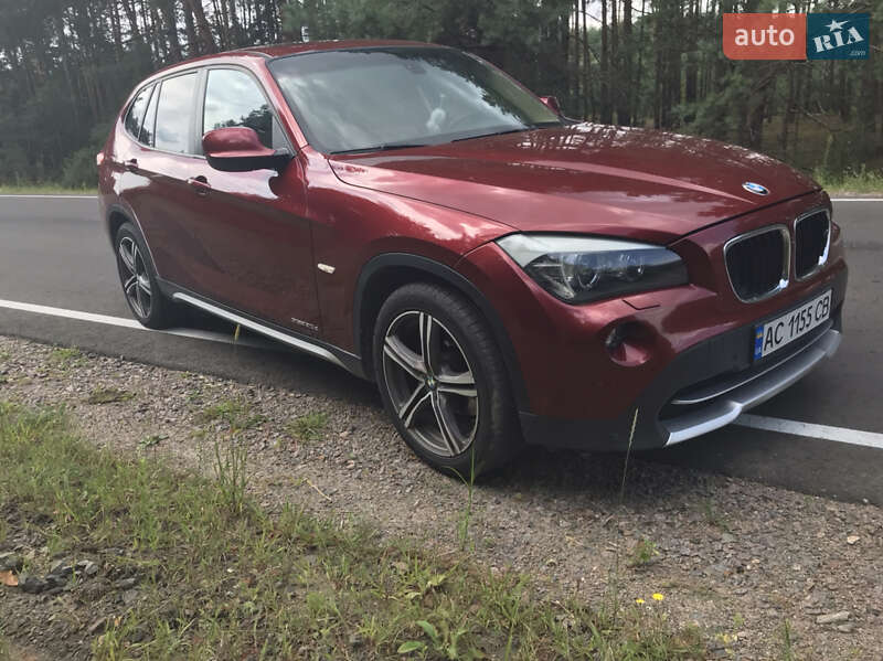 Позашляховик / Кросовер BMW X1 2009 в Луцьку