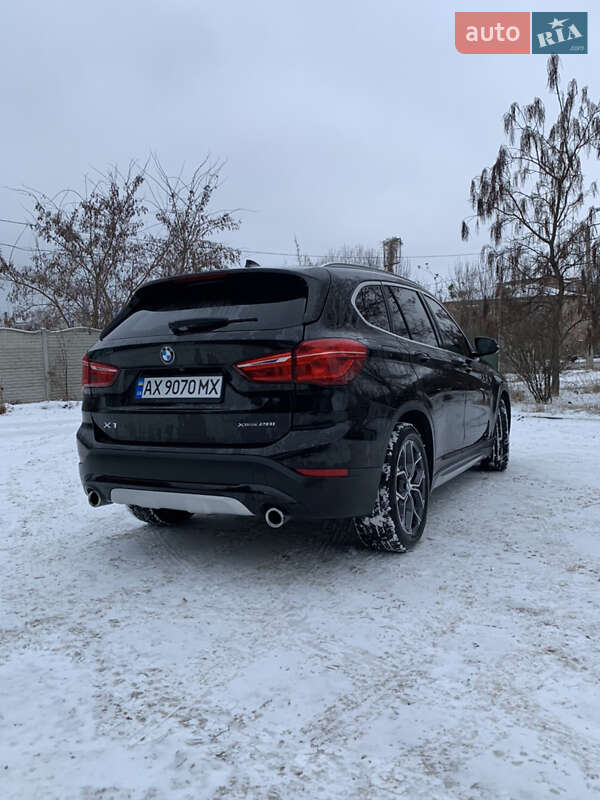 Внедорожник / Кроссовер BMW X1 2019 в Харькове