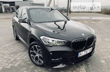 Внедорожник / Кроссовер BMW X1 2022 в Буче