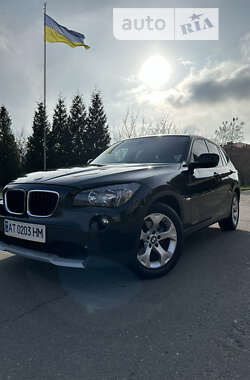 Внедорожник / Кроссовер BMW X1 2010 в Калуше