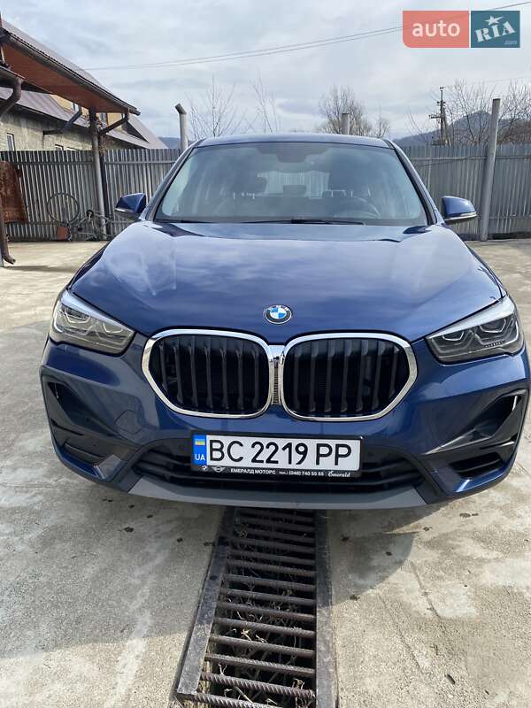 Позашляховик / Кросовер BMW X1 2022 в Тячеві