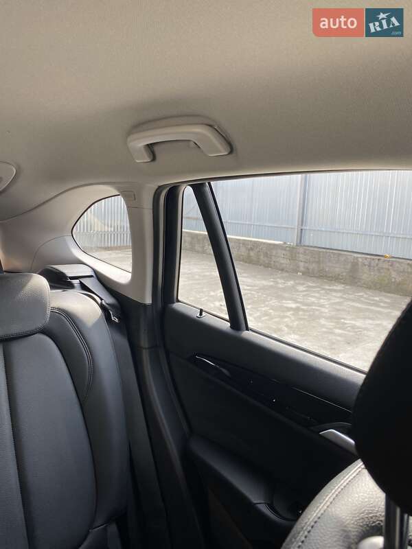 Позашляховик / Кросовер BMW X1 2022 в Тячеві