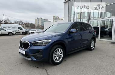 Внедорожник / Кроссовер BMW X1 2022 в Харькове