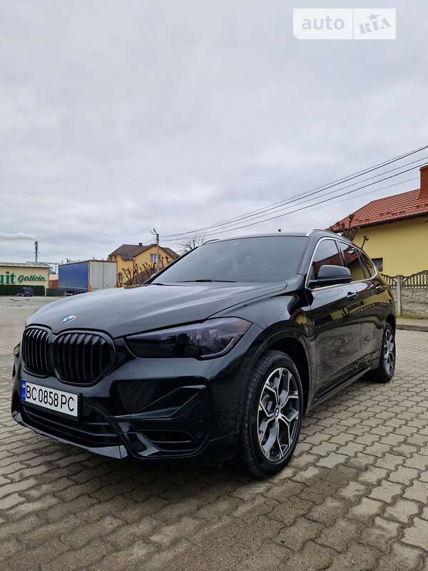 Позашляховик / Кросовер BMW X1 2019 в Городку