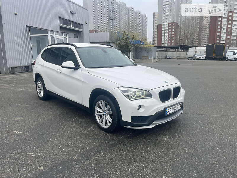 Внедорожник / Кроссовер BMW X1 2014 в Киеве