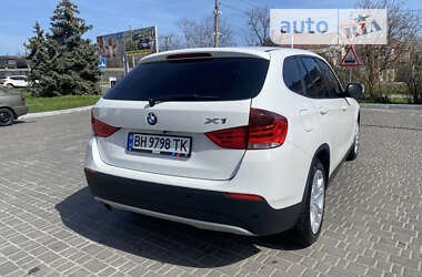 Внедорожник / Кроссовер BMW X1 2011 в Одессе