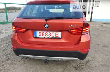 Внедорожник / Кроссовер BMW X1 2014 в Сарнах