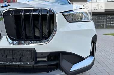 Внедорожник / Кроссовер BMW X1 2023 в Киеве