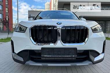 Внедорожник / Кроссовер BMW X1 2023 в Киеве