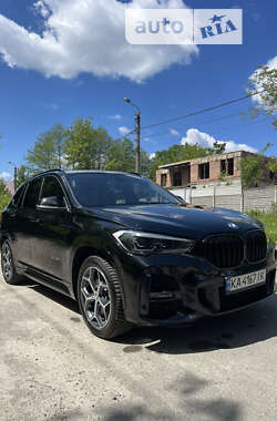 Внедорожник / Кроссовер BMW X1 2017 в Киеве