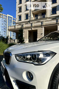 Позашляховик / Кросовер BMW X1 2016 в Одесі