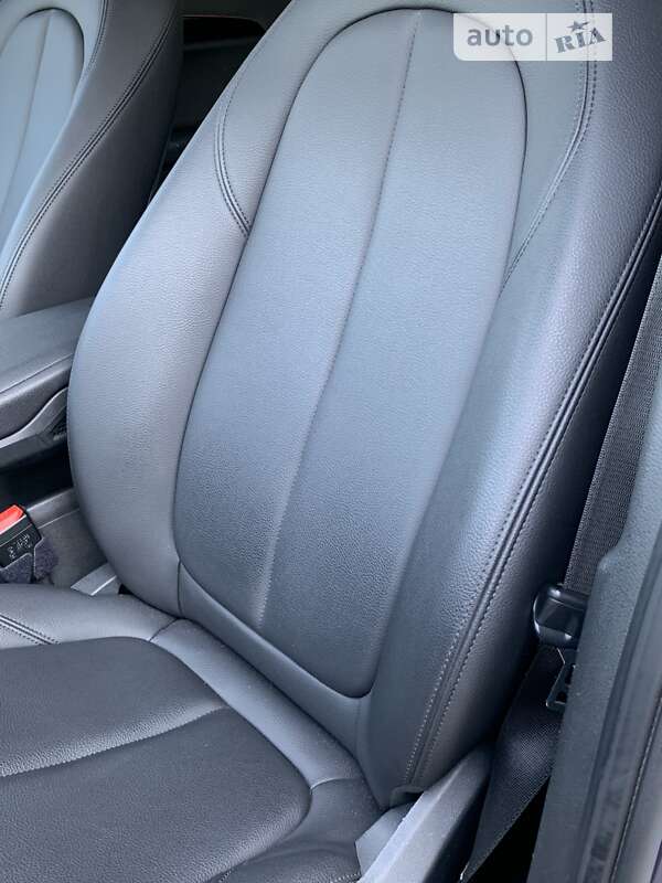 Позашляховик / Кросовер BMW X1 2019 в Києві