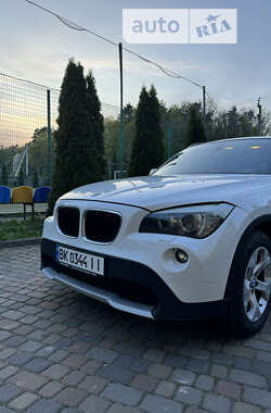 Внедорожник / Кроссовер BMW X1 2012 в Ровно