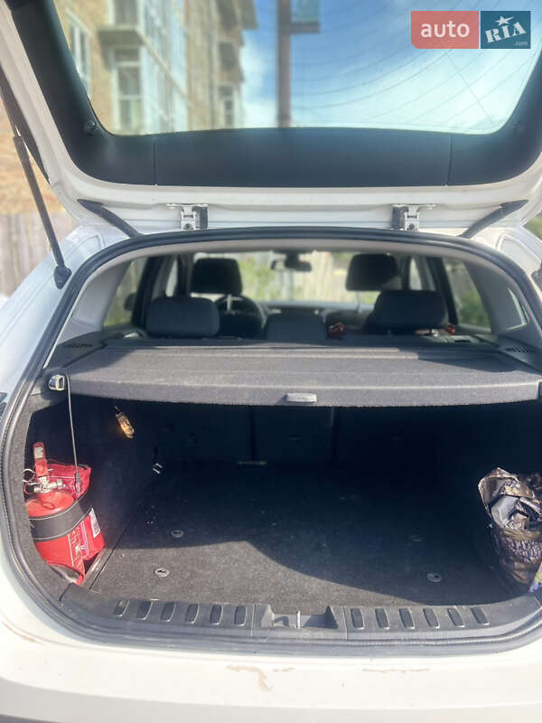 Внедорожник / Кроссовер BMW X1 2012 в Кременце